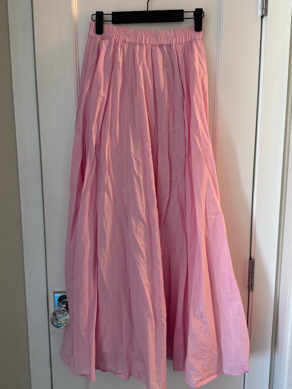 Pink Flowy Maxi Skirt (Size S) – No Brand